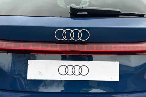  Audi A5 Avant 2.0 e-hybrid 25.9kWh S line S Tronic quattro Euro 6 (s/s) 5dr Thumbnail #35