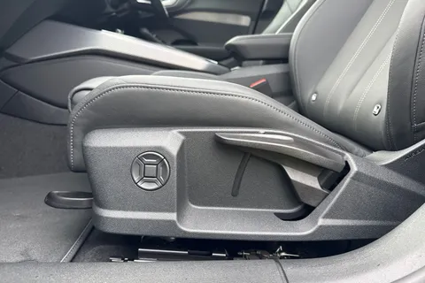  Audi A5 Avant 2.0 e-hybrid 25.9kWh S line S Tronic quattro Euro 6 (s/s) 5dr Thumbnail #44