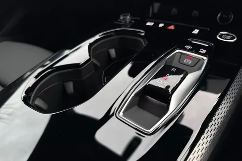  Audi A5 Avant 2.0 e-hybrid 25.9kWh S line S Tronic quattro Euro 6 (s/s) 5dr Thumbnail #51