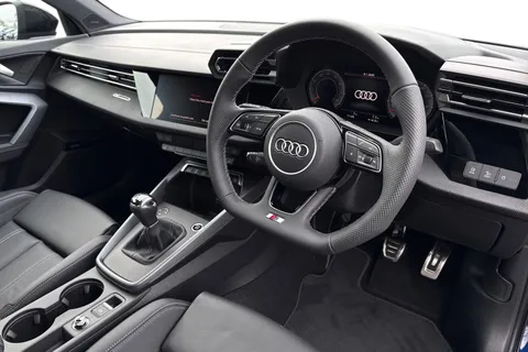  Audi A3 1.5 TFSI Black Edition Euro 6 (s/s) 4dr Thumbnail #14