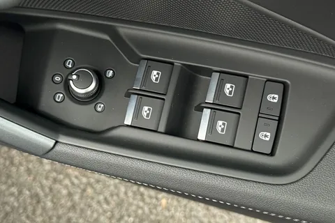  Audi A3 1.5 TFSI Black Edition Euro 6 (s/s) 4dr Thumbnail #21