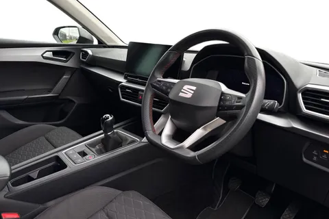 DG22DHD SEAT Leon 1.5 TSI EVO FR Euro 6 (s/s) 5dr Thumbnail #15