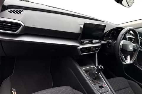 DG22DHD SEAT Leon 1.5 TSI EVO FR Euro 6 (s/s) 5dr Thumbnail #16