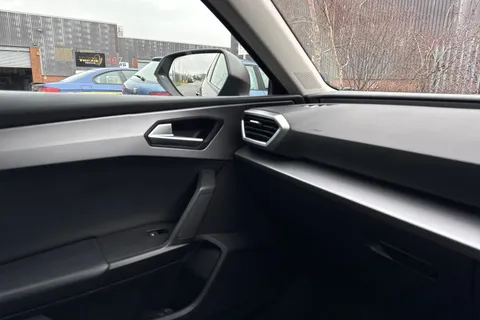 DG22DHD SEAT Leon 1.5 TSI EVO FR Euro 6 (s/s) 5dr Thumbnail #34