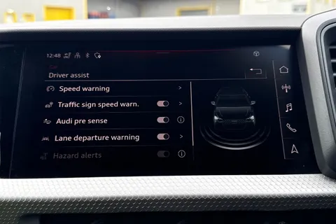  Audi A1 1.0 TFSI 30 S line Sportback S Tronic Euro 6 (s/s) 5dr Thumbnail #39