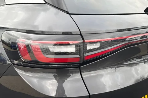 MA21VHB Volkswagen ID.4 150kW 1ST Edition Pro Performance 77kWh 5dr Auto Thumbnail #8