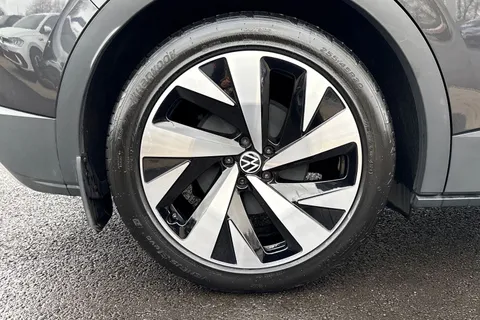 MA21VHB Volkswagen ID.4 150kW 1ST Edition Pro Performance 77kWh 5dr Auto Thumbnail #11