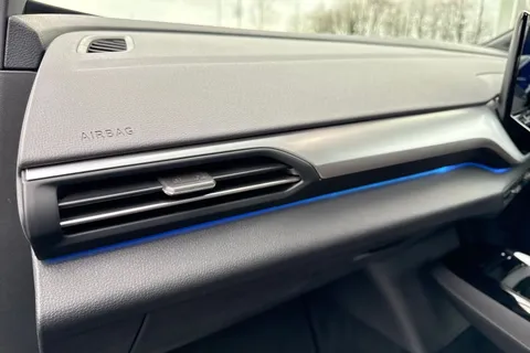 MA21VHB Volkswagen ID.4 150kW 1ST Edition Pro Performance 77kWh 5dr Auto Thumbnail #31