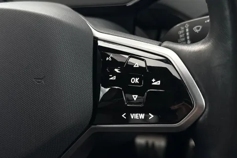 MA21VHB Volkswagen ID.4 150kW 1ST Edition Pro Performance 77kWh 5dr Auto Thumbnail #34