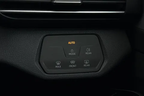 MA21VHB Volkswagen ID.4 150kW 1ST Edition Pro Performance 77kWh 5dr Auto Thumbnail #36