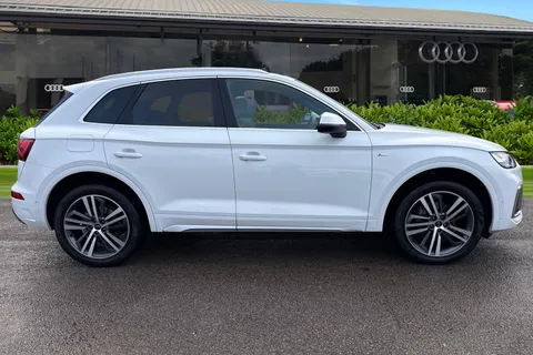 LO73YOD Audi Q5 40 TDI Quattro S Line 5dr S Tronic Thumbnail #4