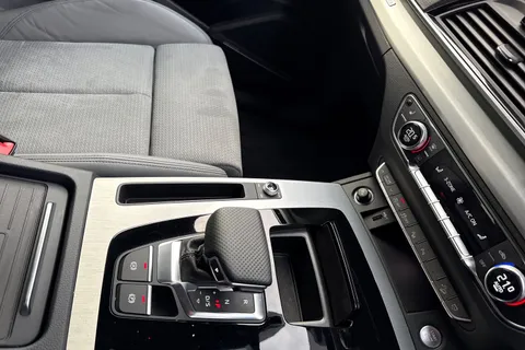 LO73YOD Audi Q5 40 TDI Quattro S Line 5dr S Tronic Thumbnail #24