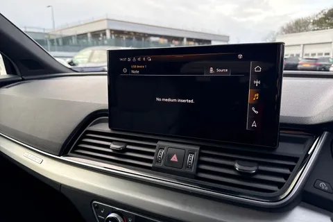 LO73YOD Audi Q5 40 TDI Quattro S Line 5dr S Tronic Thumbnail #40