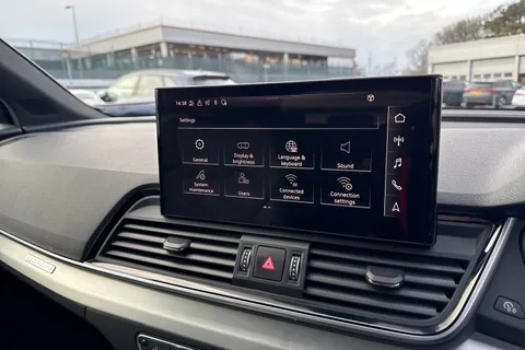 LO73YOD Audi Q5 40 TDI Quattro S Line 5dr S Tronic Thumbnail #50