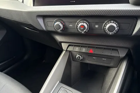 WJ24HXF Audi A1 25 TFSI Sport 5dr Thumbnail #23