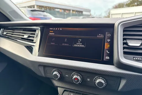 WJ24HXF Audi A1 25 TFSI Sport 5dr Thumbnail #35