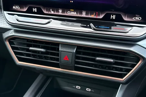 LY25UJH CUPRA Formentor 1.5 eTSI 150 V2 5dr DSG Thumbnail #49