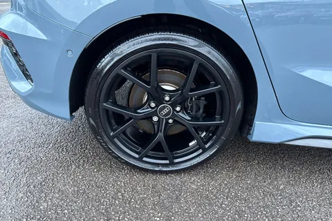 KS75BWE Audi A3 (A7) 2.5 TFSI Carbon Black Sportback 5dr Petrol S Tronic quattro Euro 6 (s/s) (400 ps) Thumbnail #12