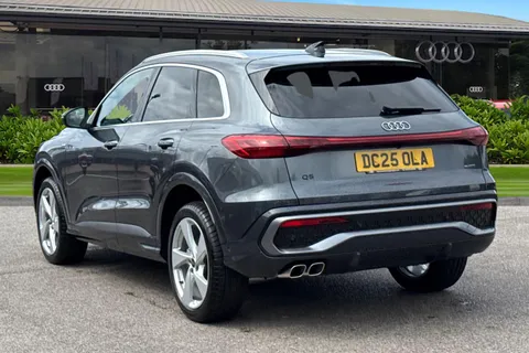 DC25OLA Audi Q5 SUV S line TDI quattro 204 PS S tronic Thumbnail #2