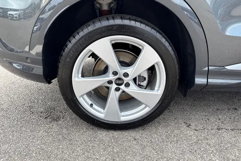 DC25OLA Audi Q5 SUV S line TDI quattro 204 PS S tronic Thumbnail #9