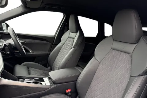 PY25HKA Audi Q5 2.0 TFSI Quattro Edition 1 5dr S Tronic Thumbnail #17