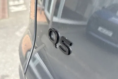 PY25HKA Audi Q5 2.0 TFSI Quattro Edition 1 5dr S Tronic Thumbnail #37