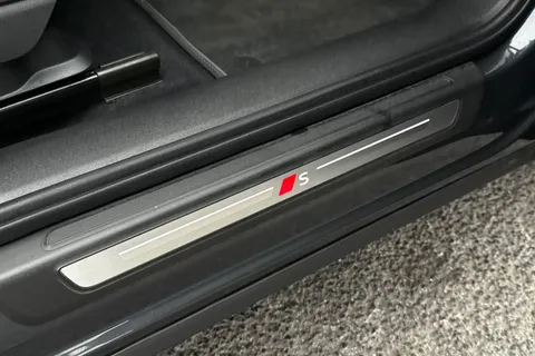 PY25HKA Audi Q5 2.0 TFSI Quattro Edition 1 5dr S Tronic Thumbnail #48