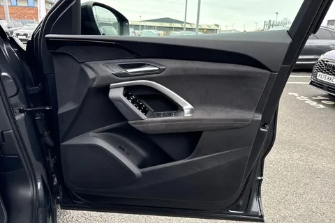 PY25HKA Audi Q5 2.0 TFSI Quattro Edition 1 5dr S Tronic Thumbnail #50