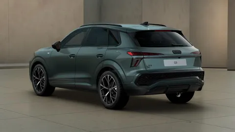  Audi Q3 1.5 TFSI Edition 1 S Tronic Euro 6 (s/s) 5dr Thumbnail #2