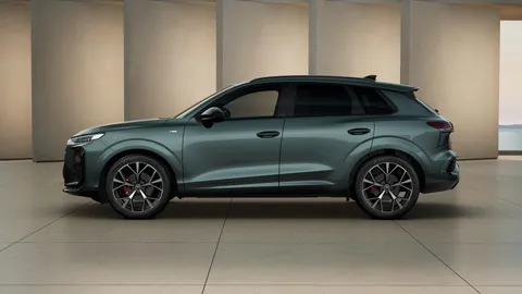  Audi Q3 1.5 TFSI Edition 1 S Tronic Euro 6 (s/s) 5dr Thumbnail #3