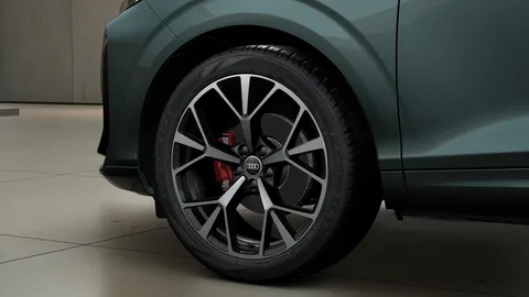  Audi Q3 1.5 TFSI Edition 1 S Tronic Euro 6 (s/s) 5dr Thumbnail #4