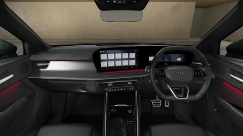  Audi Q3 1.5 TFSI S line S Tronic Euro 6 (s/s) 5dr Thumbnail #8