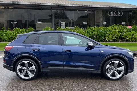 DG75XRK Audi Q4 125kW 35 55kWh Black Edition 5dr Auto Thumbnail #3