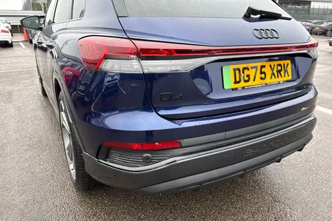 DG75XRK Audi Q4 125kW 35 55kWh Black Edition 5dr Auto Thumbnail #7