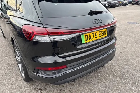DA75EBN Audi Q4 e-tron Q4  Black Edition 35 e-tron  125,00 kW Thumbnail #9