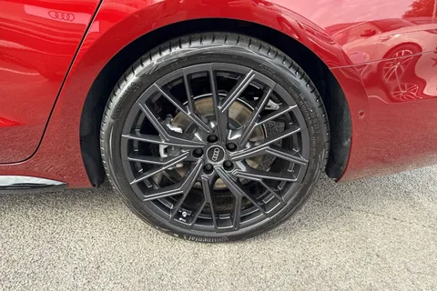 DE75ZND Audi A6 Saloon Launch Edition TDI quattro 204 PS S tronic Thumbnail #12