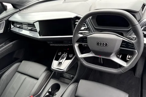 DG75XRK Audi Q4 125kW 35 55kWh Black Edition 5dr Auto Thumbnail #17