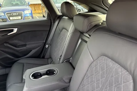 DK75UOO Audi A5 2.0 TDI Quattro 204 Edition 1 5dr S Tronic Thumbnail #18