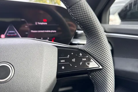 DE75ZND Audi A6 Saloon Launch Edition TDI quattro 204 PS S tronic Thumbnail #26