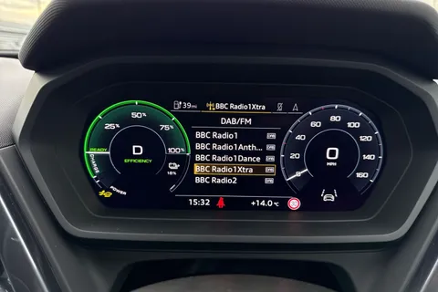 DA75EBN Audi Q4 e-tron Q4  Black Edition 35 e-tron  125,00 kW Thumbnail #30