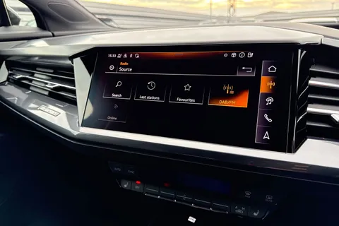 DA75EBN Audi Q4 e-tron Q4  Black Edition 35 e-tron  125,00 kW Thumbnail #36