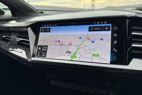 DA75EBN Audi Q4 e-tron Q4  Black Edition 35 e-tron  125,00 kW Thumbnail #40