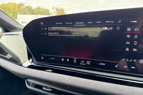 DE75ZND Audi A6 Saloon Launch Edition TDI quattro 204 PS S tronic Thumbnail #42