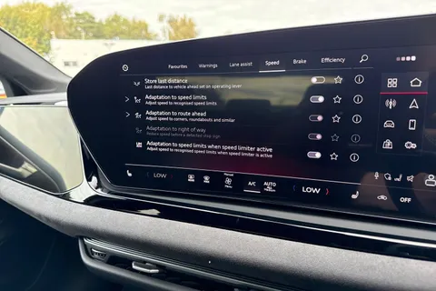 DE75ZND Audi A6 Saloon Launch Edition TDI quattro 204 PS S tronic Thumbnail #43