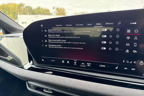 DE75ZND Audi A6 Saloon Launch Edition TDI quattro 204 PS S tronic Thumbnail #44