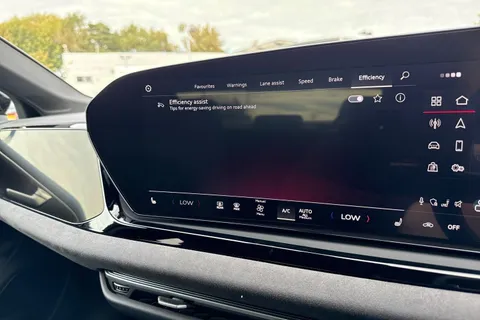 DE75ZND Audi A6 Saloon Launch Edition TDI quattro 204 PS S tronic Thumbnail #45