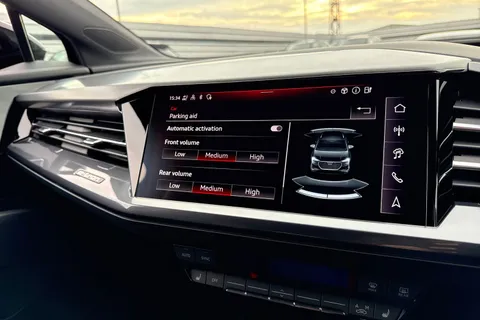 DA75EBN Audi Q4 e-tron Q4  Black Edition 35 e-tron  125,00 kW Thumbnail #46