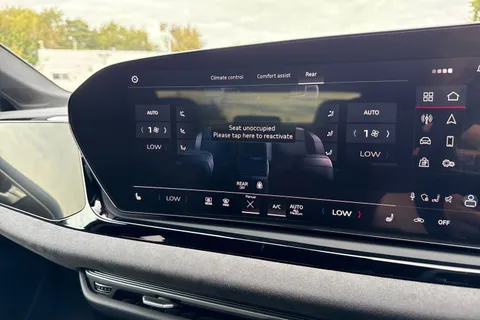 DE75ZND Audi A6 Saloon Launch Edition TDI quattro 204 PS S tronic Thumbnail #48