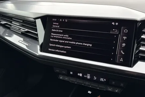 DG75XRK Audi Q4 125kW 35 55kWh Black Edition 5dr Auto Thumbnail #50