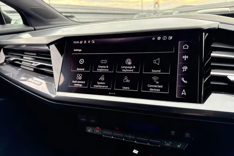 DA75EBN Audi Q4 e-tron Q4  Black Edition 35 e-tron  125,00 kW Thumbnail #51